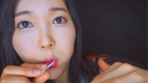 ASMR棒棒糖舔吃